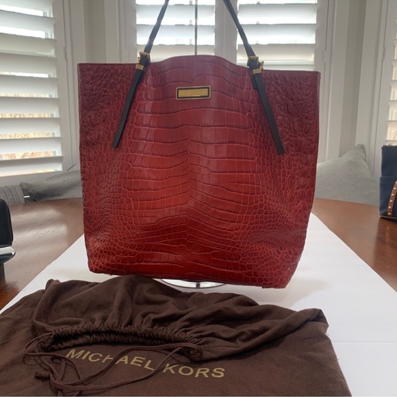 RARE EUC Micheal Kors Limited Edition Tote - Picture 3 of 5